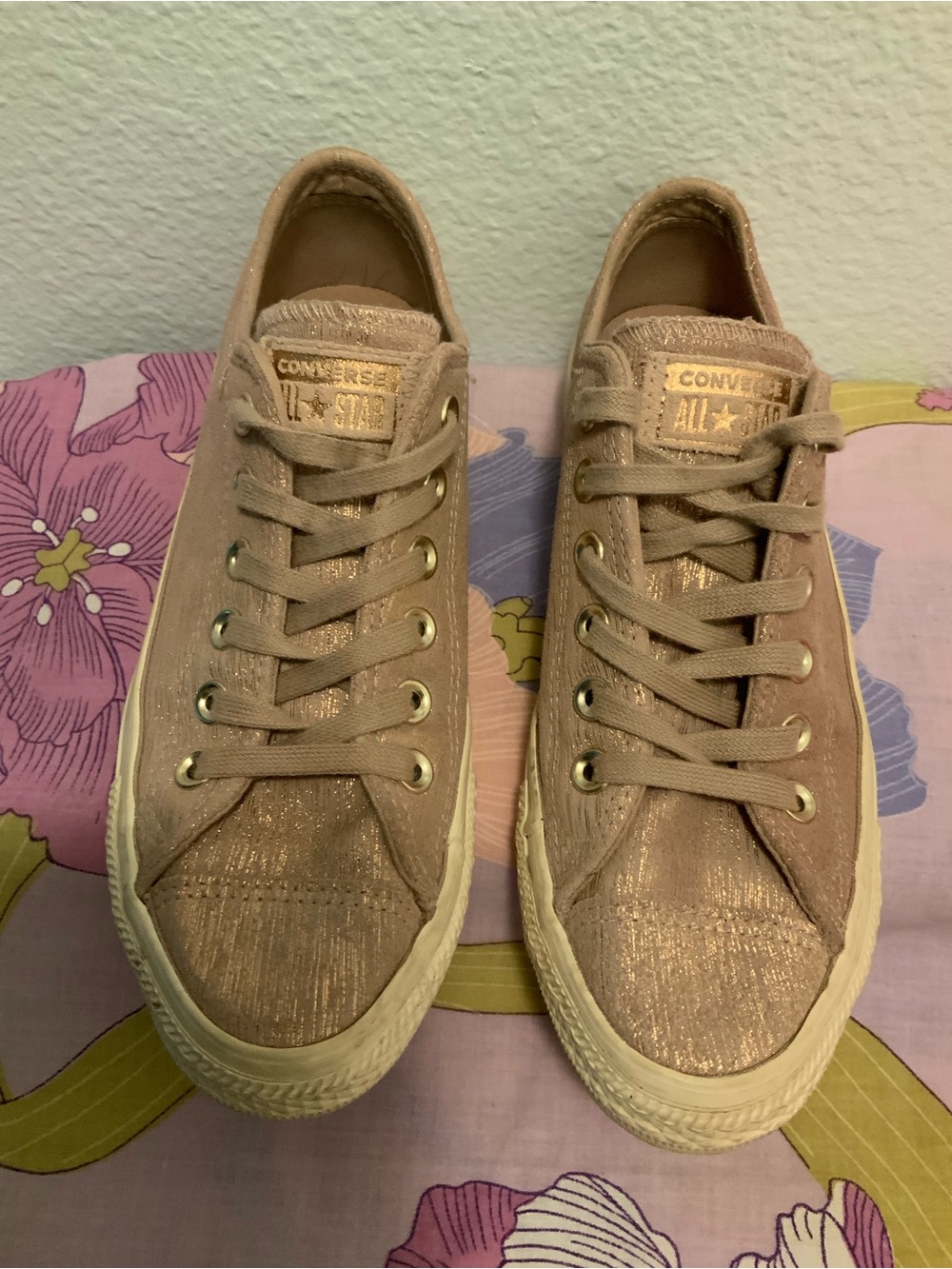 EUC Converse All Star  Blush Gold Metallic Pink Sneakers Sz 7
